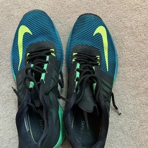 Men Nike zoom speed trail shoes size 12